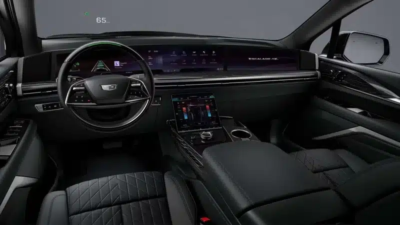Cadillac Escalade ESV - view 4